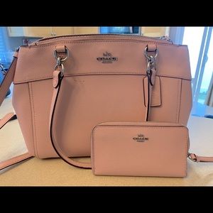 Coach purse with wallet